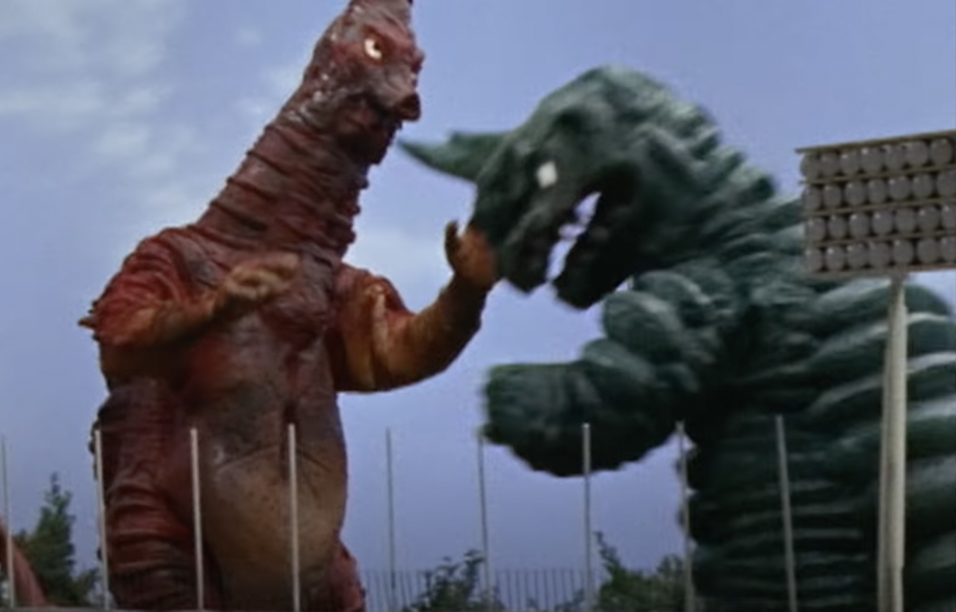 二大怪獣の対決が見どころ